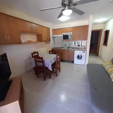 Stay Tenerife Apartments - Playa De Las Vistas 아파트 *